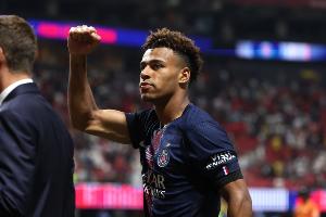 世俱杯网站-超越卡马文加！20岁1个月的杜埃成世俱杯决赛首发最年轻法国球员